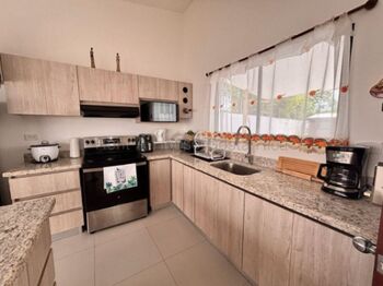 Venta de Casa en Garabito-Jacó. RAH 26-2060 in Jacó, Garabito, Puntarenas — 150 000 000 ₡ - Photo 4 of 20