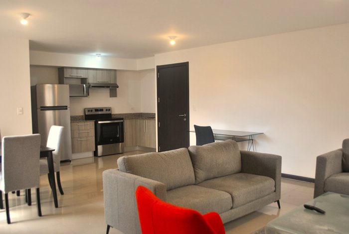 Apartamento amoblado en alquiler in Curridabat, San José — $1,100 - Photo 3 of 14