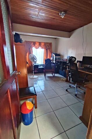 Amplia casa en el centro de San Ramón de Alajuela en San Ramón, Alajuela — $280,000