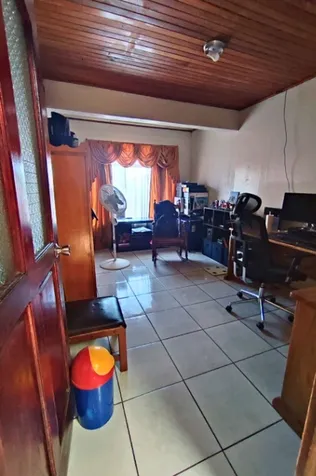 Amplia casa en el centro de San Ramón de Alajuela en San Ramón, Alajuela — $280,000 - Foto 3 de 23