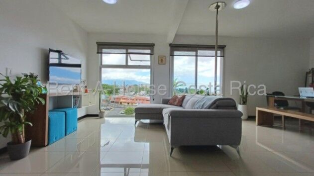 torres de granadilla en Granadilla, Curridabat, San José — ₡ 75 000 000