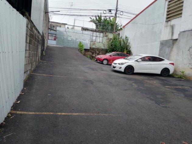Venta de Lote Mixto en San Pedro-Montes de Oca. RAH 26-930 in San Pedro, Montes De Oca, San José — ₡ 70 000 000
