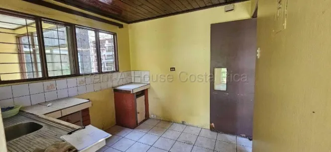 Propiedad en venta para uso comercial en el centro de Paraíso de Cartago #26-1845 GS in Paraíso, Cartago — $140,425 - Photo 2 of 9