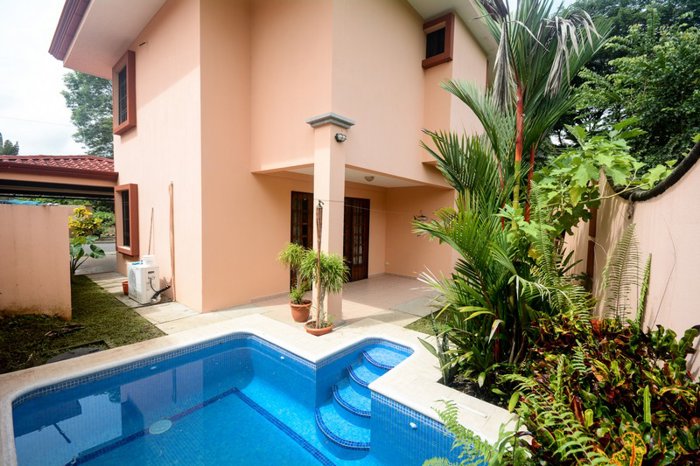 Venta de Hermosa Casa en Jaco en Jacó, Garabito, Puntarenas — $525,000