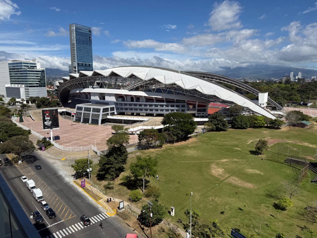 SE VENDE APARTAMENTO, SAN JOSÉ, SABANA, ROHRMOSER, VISTA ESPECTACULAR in Pavas, San José — $1,300,000