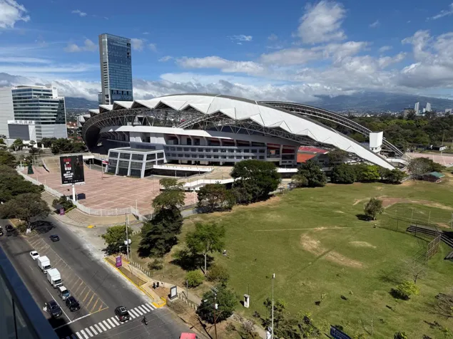 SE VENDE APARTAMENTO, SAN JOSÉ, SABANA, ROHRMOSER, VISTA ESPECTACULAR en Pavas, San José — $1,300,000
