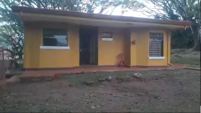 Casa con 1 Ha de terreno plano en La Guacima in Guácima, Alajuela — $2,000 - Photo 3 of 24