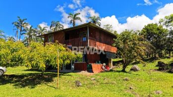 CASA RURAL CON VISTAS A LAS MONTAÑAS EN SAN PEDRITO DE CAJÓN, PÉREZ ZELEDÓN en Cajón, Pérez Zeledón, San José — $99,900 - Foto 5 de 12