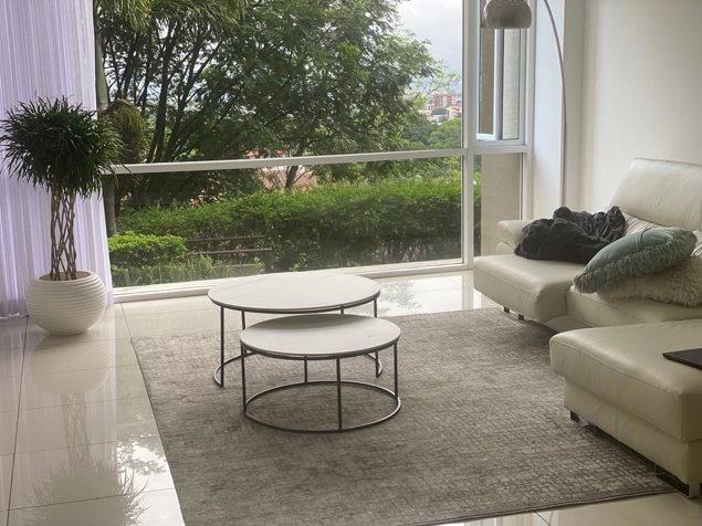 Venta o  Alquiler Apartamento Escazu in Escazú, San José — $190,000 - Photo 2 of 10