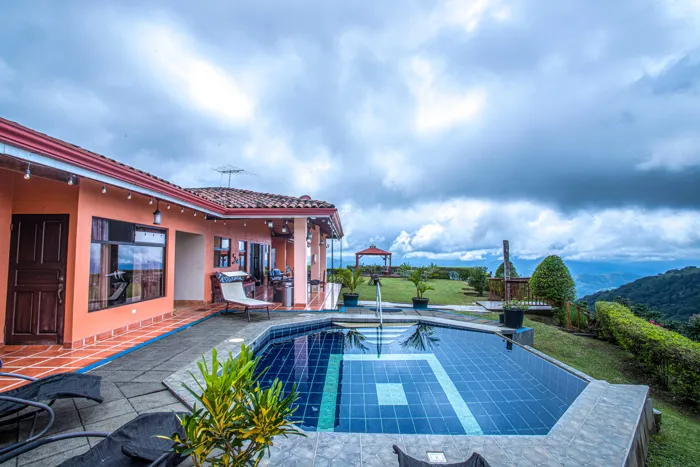 Property for sale Atenas – View of the Pacific Ocean en Escobal, Atenas, Alajuela — $1,000,000 - Foto 2 de 26