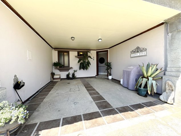 Townhouse en Alquiler en Guachipelín, Escazú Costa Rica in San Rafael, Escazú, San José — $2,000 - Photo 3 of 68