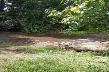 Se vende lote con río, vistas espectaculares al Volcán Arenal a solo 6 minutos de La Fortuna en La Fortuna, San Carlos, Alajuela — 91 500 000 ₡ - Foto 4 de 6