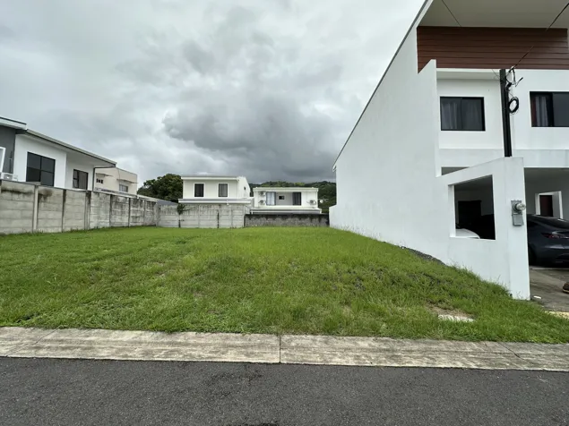 Lote de 150m2 en Brasil de Mora en Brasil, Santa Ana, San José — ₡ 40 000 000