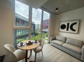 Alquiler de Elegante Apartamento en Avenida Escazú. RAH 26-427 en San Antonio, Escazú, San José — $1,800 - Foto 5 de 8