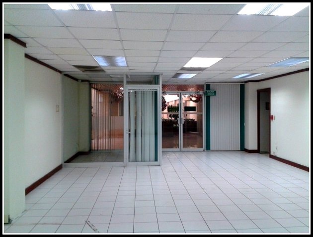 ALQUILER DE OFICINA, SAN JOSÉ, EDIFICIO COLÓN in Colón, Mora, San José — $2,750 - Photo 3 of 18