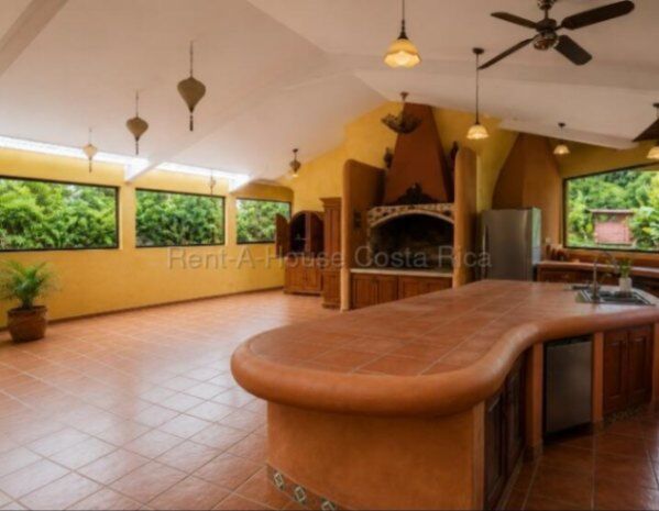 Casa rústica de lujo en amplio terreno cerca de Cartago #26-2205 GS en Orosi, Paraíso, Cartago — $442,091