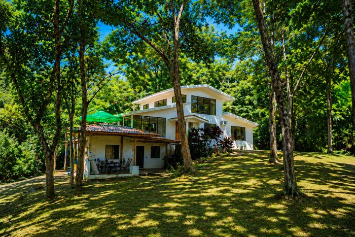 Venta de casa y terreno en Marbella in Cuajiniquil, Santa Cruz, Guanacaste — $417,000