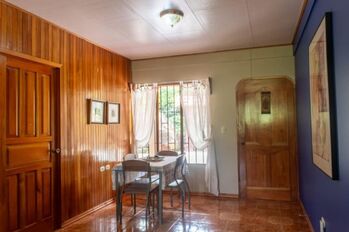 VENTA DE CASA ENCANTADORA CON INVERNADERO Y SEGURIDAD EN LA PALMA, PEREZ ZELEDON in La Amistad, Pérez Zeledón, San José — 60 000 000 ₡ - Photo 4 of 14