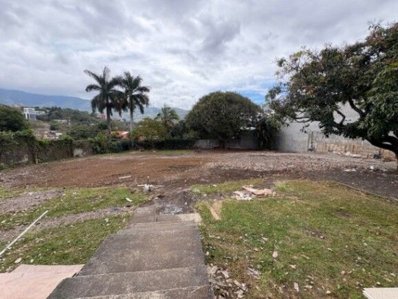 Se vende lote de 1,397m2 en San Rafael de Escazú 25-1402 en San Rafael, Escazú, San José — $1,300,000