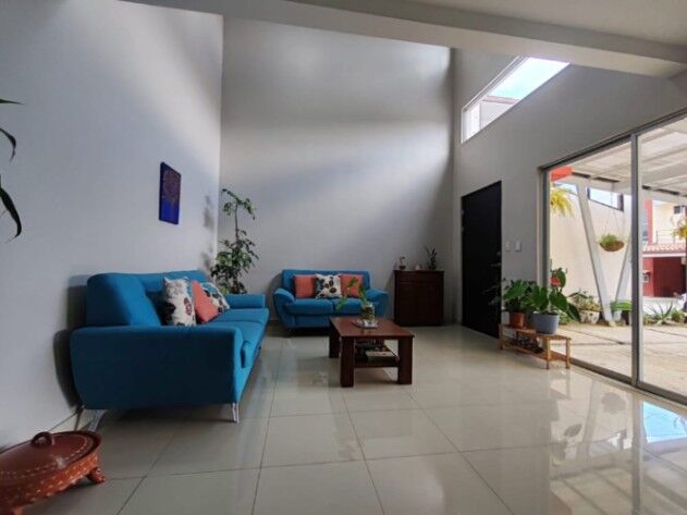 VENDO CASA EN MATA DE PLÁTANO, SAN JOSÉ. en Mata de Plátano, Goicoechea, San José — ₡ 115 000 000