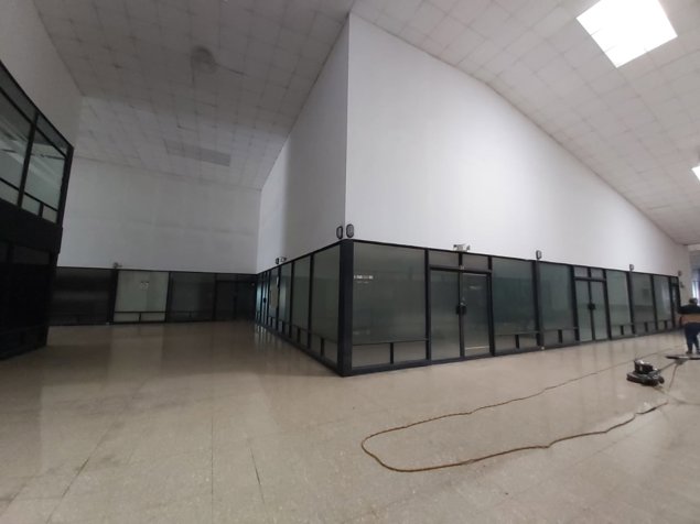 ALQUILER DE LOCAL COMERCIAL, SAN JOSE, CENTRO COMERCIAL SABANA SUR. en Mata Redonda, San José — ₡ 4 524 000