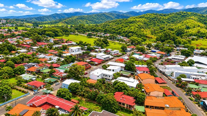 Lote de 931 m² en Vía Comercial Principal de Jacó in Jacó, Garabito, Puntarenas — $320,000