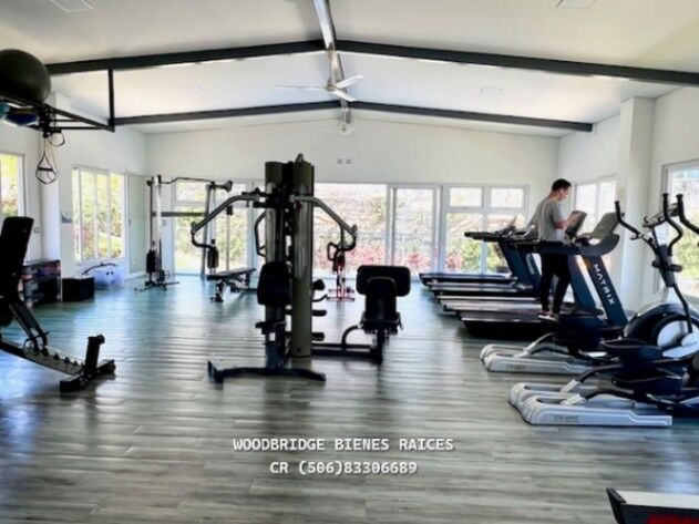 Escazu casa en alquiler en Guachipelín $2.700 en Escazú, San José — $2,700