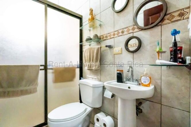 Venta de Apartamento en Moravia-La Trinidad. RAH 27-187 en La Trinidad, Moravia, San José — ₡ 47 000 000