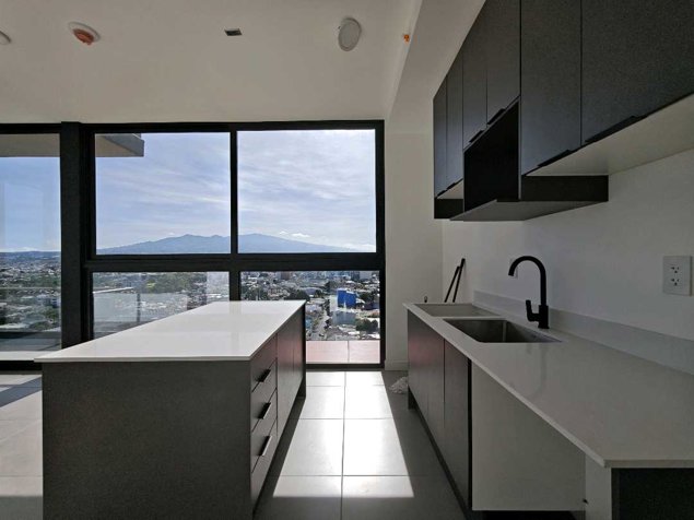 VENTA DE APARTAMENTO CON VISTA PANORAMICA BO ESCALANTE in Carmen, San José — $235,000 - Photo 2 of 20