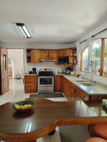 Casa en Venta con Apto, en Heredia en Residencial, 5PJG10093362 in La Asunción, Belén, Heredia — $480,000 - Photo 3 of 44