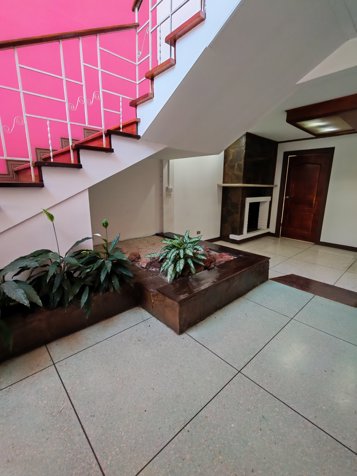 Edificio en Venta en San Pedro, Montes de Oca,Uso Mixto, PJG988720 en San Pedro, Montes De Oca, San José — $600,000 - Foto 2 de 36