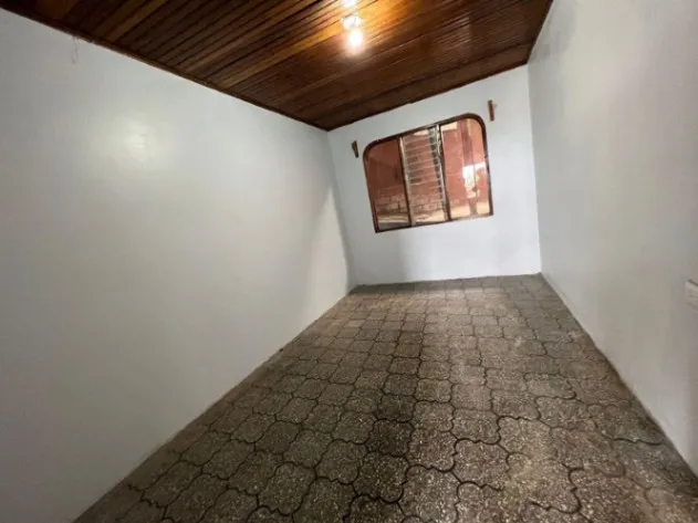 CASA EN VENTA, ATENAS $100.000 COD#26-694 in Atenas, Alajuela — $99,500 - Photo 2 of 11