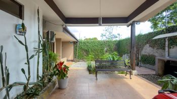 Venta de casa en Guápiles centro - Photo 2 of 3