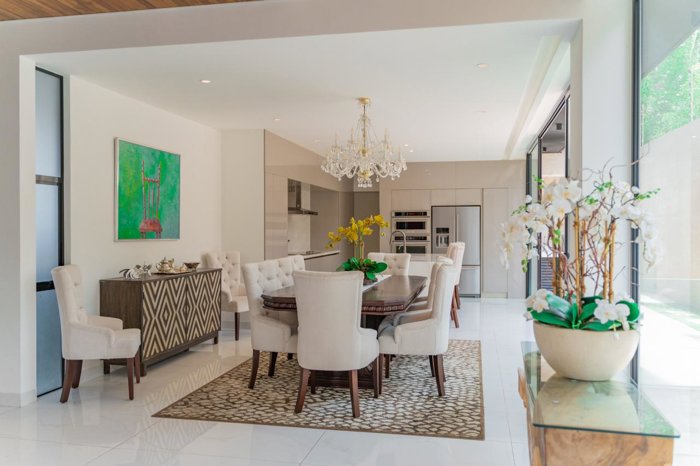 Venta de espectacular casa ubicada en exclusivo condominio en Escazú in Escazú, San José — $695,000