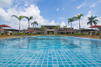 Se alquila casa en condominio Parques del Sol Santa Ana en Brasil, Santa Ana, San José — $1,600 - Foto 4 de 36