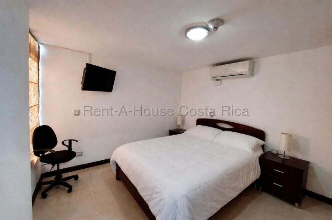 Alquiler de Apartamento en Santa Ana-Pozos. RAH 26-1901 in Pozos, Santa Ana, San José — $1,350