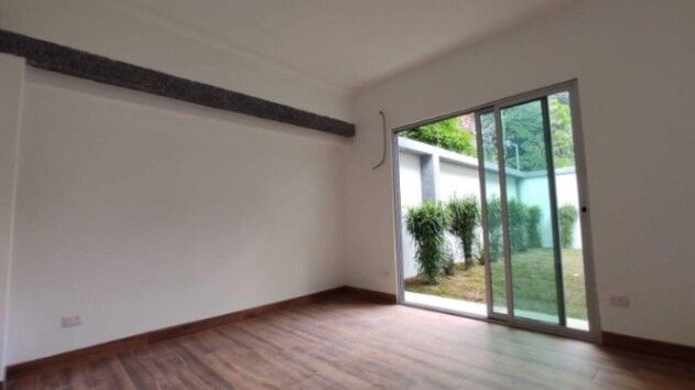 Alquiler de Moderna Casa en Condominio –   26-1088 in Piedades, Santa Ana, San José — $2,600