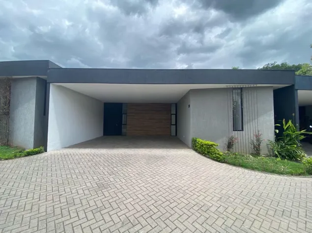 House for Sale Río Oro - Santa Ana in Uruca, Santa Ana, San José — $420,000
