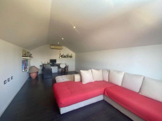 Casas en San Rafael | Casa en condominio céntrico y lujoso en Escazú. in San Antonio, Escazú, San José — $340,000