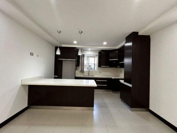 Alquiler de Casa en Santa Ana, San José. RAH 26-667 in Santa Ana, San José — $1,500