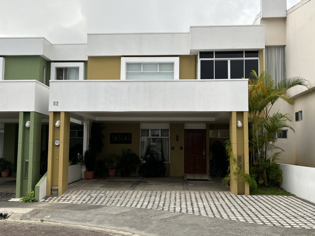Venta de casa en condominio residencial, situado en Heredia. en San Pablo, Heredia — ₡ 115 000 000