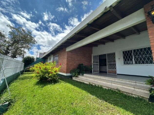 VENDO PROPIEDAD COMERCIAL EN MONTES DE OCA. in Mercedes, Montes De Oca, San José — $700,000