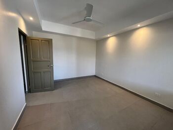 Se alquila apartamento en San Rafael Escazú 26-1238 in San Rafael, Escazú, San José — $800 - Photo 4 of 10