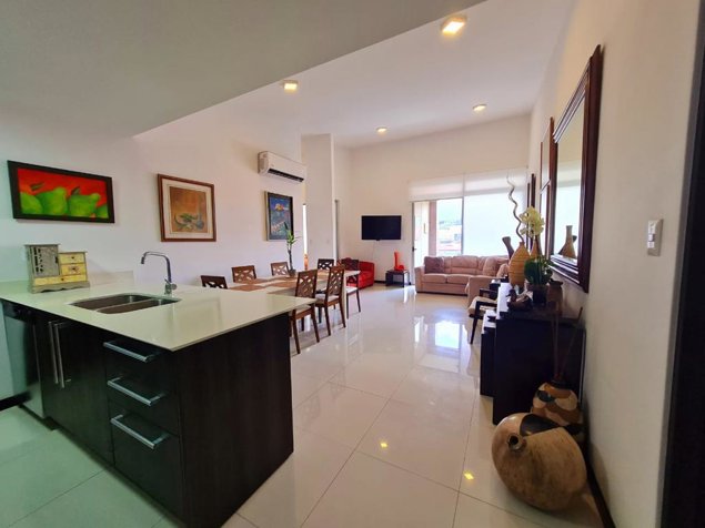 Oportunidad Apartamento en Santa Ana de 3 habitaciones en Santa Ana, San José — $249,900