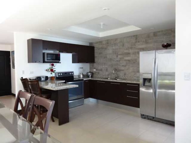 SE VENDE  FOR SALE  New Town House SANTA ANA HILLS in Uruca, Santa Ana, San José — $289,000 - Photo 3 of 16