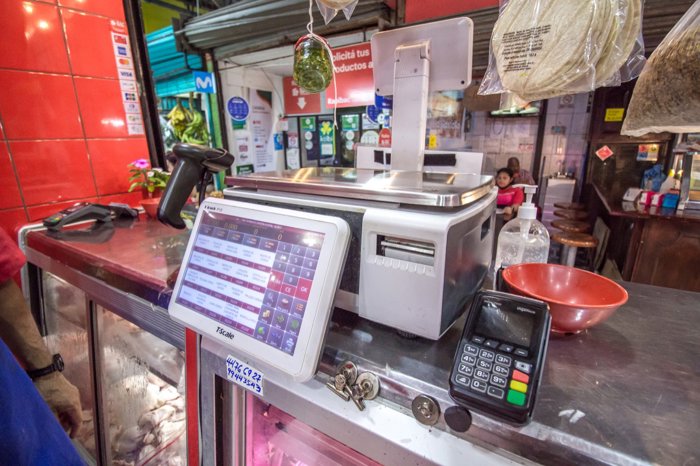VENTA DE LOCAL Y NEGOCIO, HEREDIA, MERCADO FLORENCE in Heredia — ₡ 50 000 000