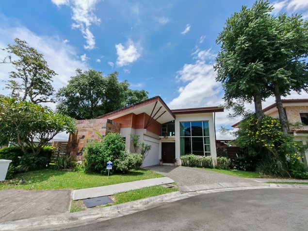 Casa en Condominio Tierras del Cafe en Venta Diseño Exclusivo in Ulloa, Heredia — ₡ 230 000 000