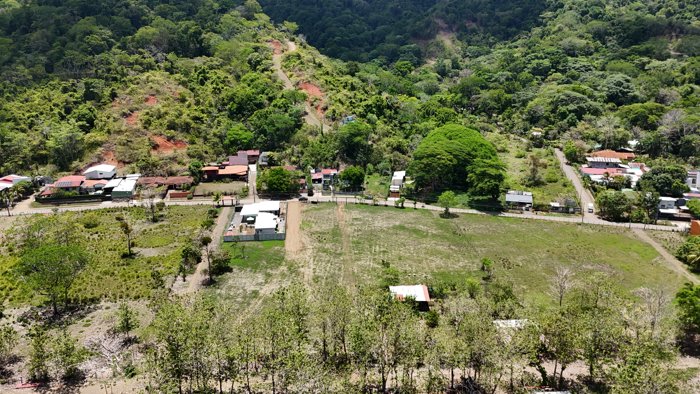 Venta de lotes en Herradura, Jacó (400 m2- 747 m2) in Jacó, Garabito, Puntarenas — ₡ 40 000 000 - Photo 3 of 25