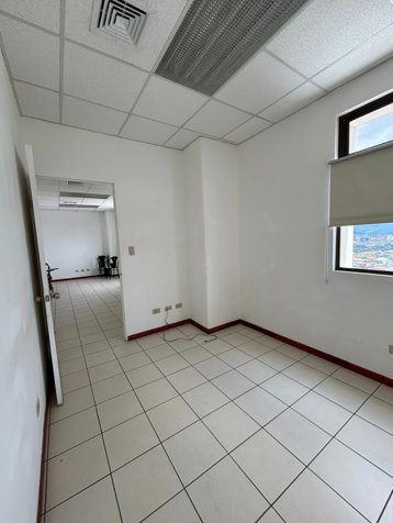ALQUILER DE LOCAL, HEREDIA, SAN FRANCISCO, CN PASEO DE LAS FLORES. en San Francisco, Heredia — $3,039