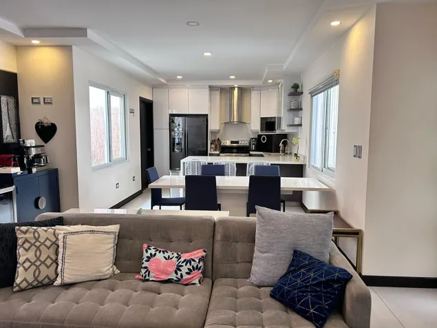 Venta de casa con vista panorámica y amenidades en condominio en Santa Ana #27-588 GS en Santa Ana, San José — $270,000 - Foto 3 de 11